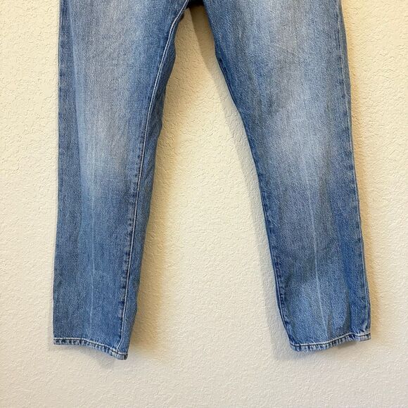 FRAME Le Slouch Straight Leg Low Rise Jeans in Iceberg Distressed - Picture 4 of 15
